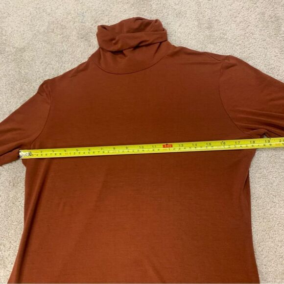 BIANCA Nygard rust brown long sleeve turtleneck top Sz MP - Picture 8 of 8